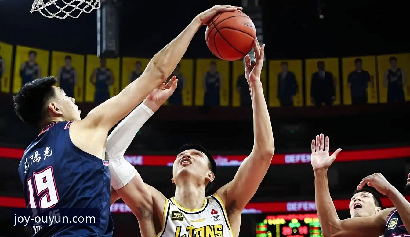 上海男篮十二连胜强势领跑：一场流畅赛事转播背后的技术支撑深度评测